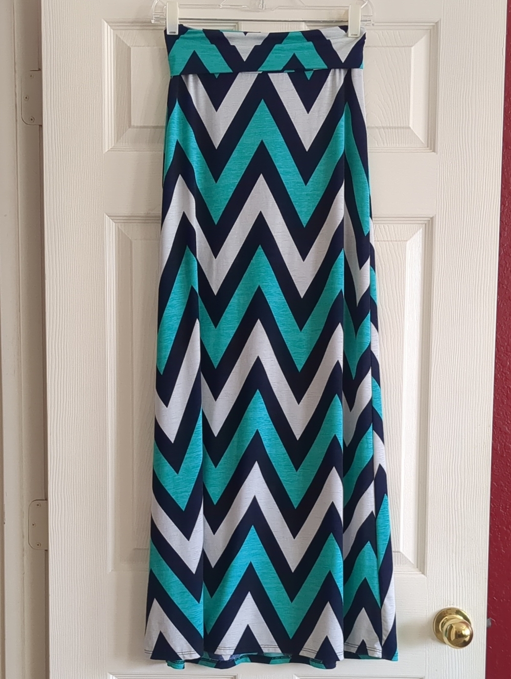 Tovia Chevron Spandex Maxi Skirt in Teal, Navy & White Size S Essential
